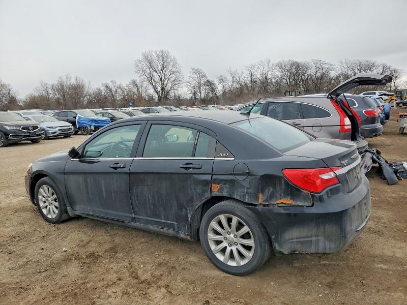 Photo 2 from auction – 2012 CHRYSLER 200 TOURIN with VIN 1C3CCBBB0CN236593