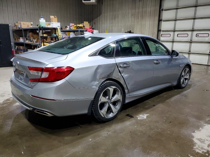 Photo 3 from auction – 2018 HONDA ACCORD with VIN 1HGCV2F95JA043455