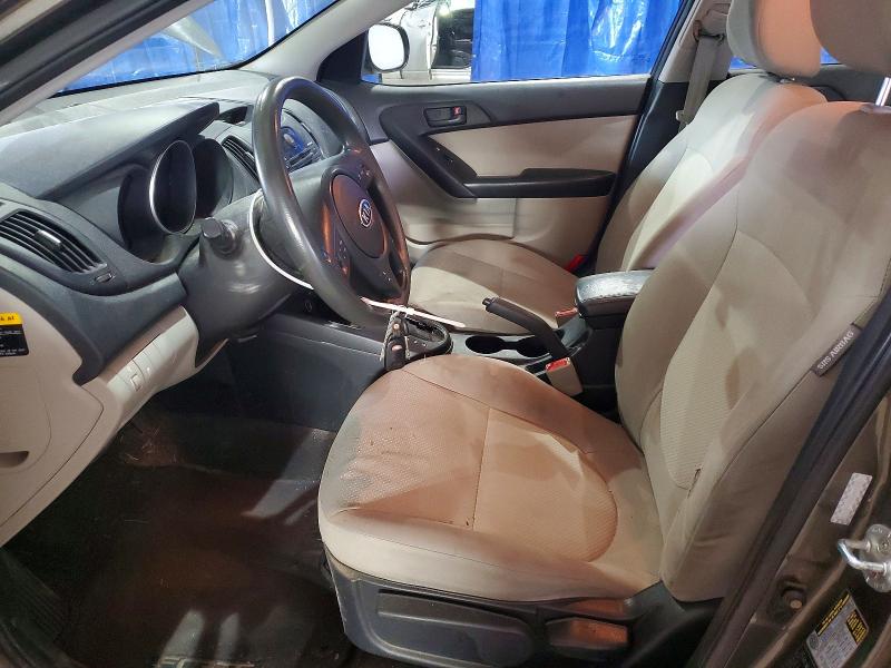 Photo 7 from auction – 2010 KIA FORTE with VIN KNAFU4A25A5268839