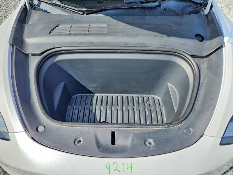 Photo 11 from auction – 2021 TESLA MODEL Y with VIN 5YJYGDEE8MF100350