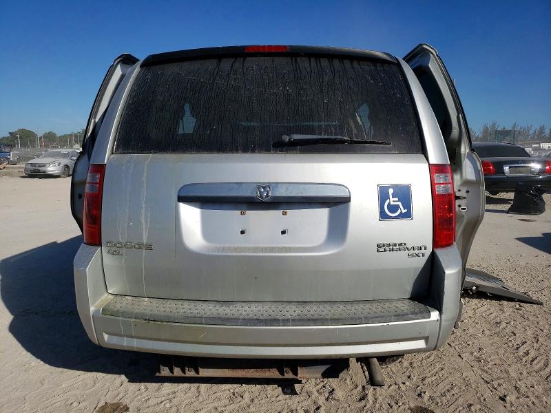 Photo 6 from auction – 2010 DODGE GRAND CARA with VIN 2D4RN5DX7AR498298