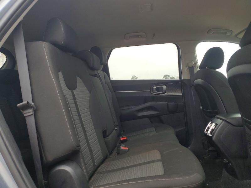 Photo 11 from auction – 2022 KIA SORENTO LX with VIN 5XYRG4LC9NG100244