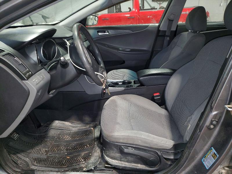 Photo 7 from auction – 2011 HYUNDAI SONATA with VIN 5NPEB4AC1BH076574