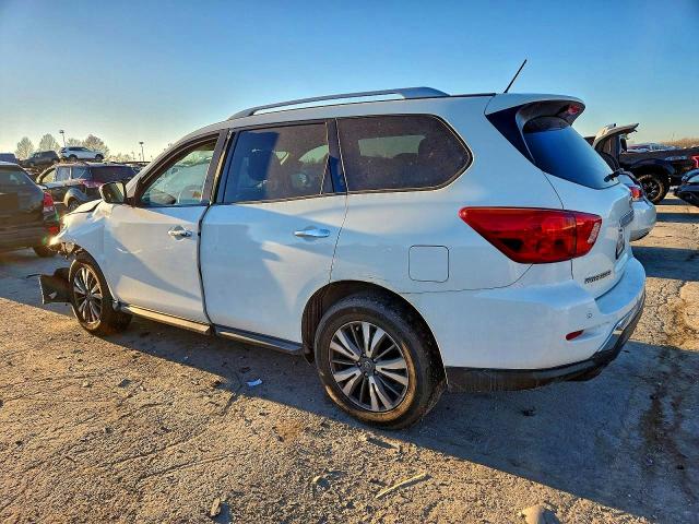 Photo 2 from auction – 2017 NISSAN PATHFINDER with VIN 5N1DR2MM8HC618527