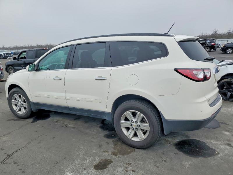 Photo 2 from auction – 2014 CHEVROLET TRAVERSE L with VIN 1GNKRHKD3EJ320760
