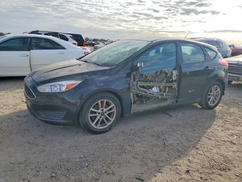 FORD FOCUS SE 2017 with VIN 1FADP3K20HL217237 - Photo from auction