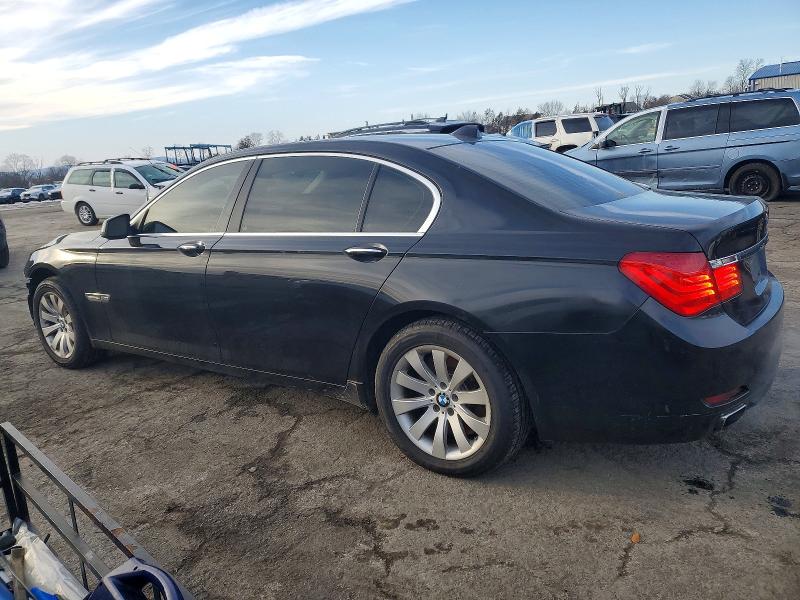 Photo 2 from auction – 2011 BMW 750 with VIN WBAKC8C59BC433367