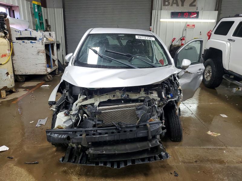 Photo 5 from auction – 2015 NISSAN VERSA NOTE with VIN 3N1CE2CP9FL378710