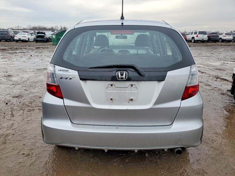 Photo 6 from auction – 2013 HONDA FIT with VIN JHMGE8H39DC037161