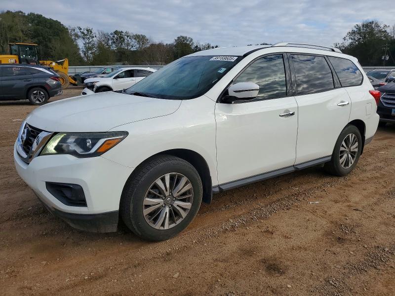 NISSAN PATHFINDER 2017 with VIN 5N1DR2MN7HC626854 - Photo from auction