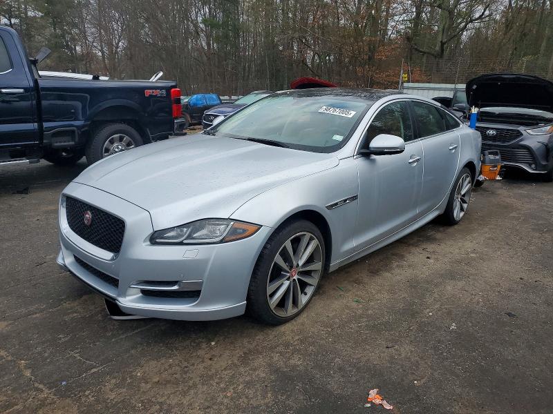 JAGUAR XJ 2016 with VIN SAJWA1C75G8V98959 - Photo from auction