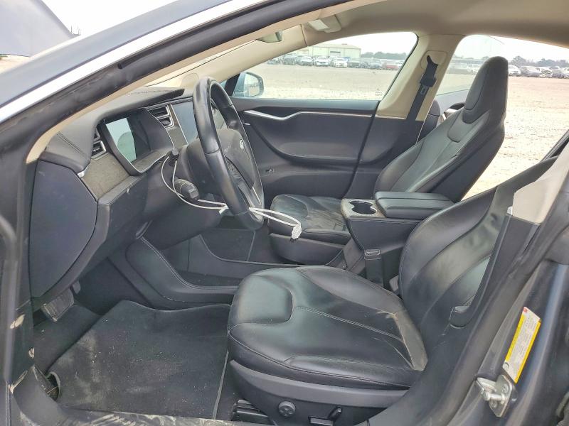 Photo 7 from auction – 2013 TESLA MODEL S with VIN 5YJSA1CN5DFP30142