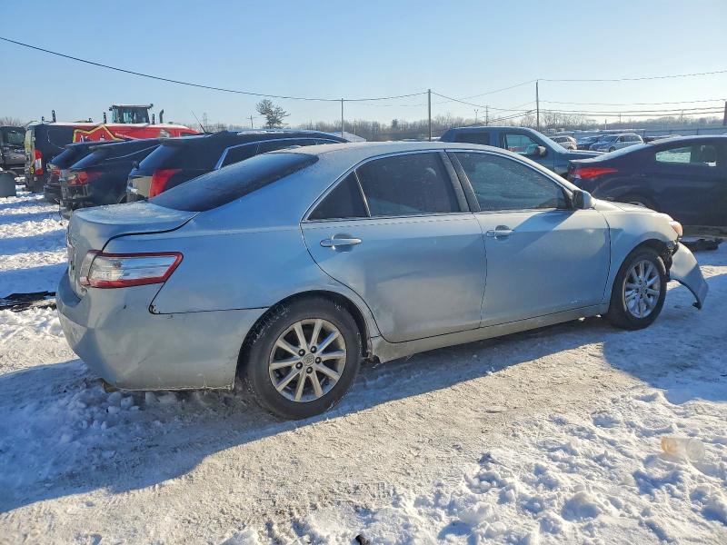 Photo 3 from auction – 2010 TOYOTA CAMRY with VIN 4T1BB3EK9AU117192