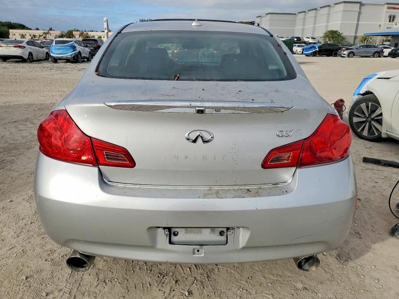 Photo 6 from auction – 2009 INFINITI G37 BASE with VIN JNKCV61E79M311568