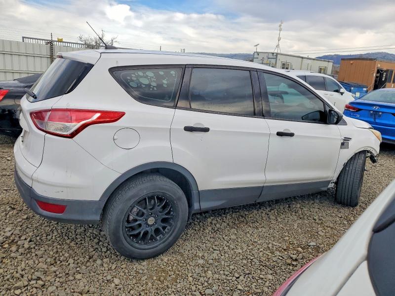 Foto 3 de la subasta – 2015 FORD ESCAPE S con VIN 1FMCU0F79FUB81490