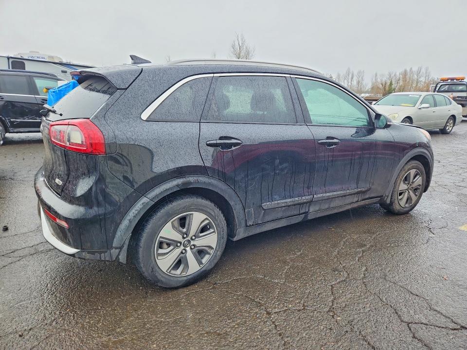 Photo 3 from auction – 2017 KIA NIRO with VIN KNDCC3LC3H5099892