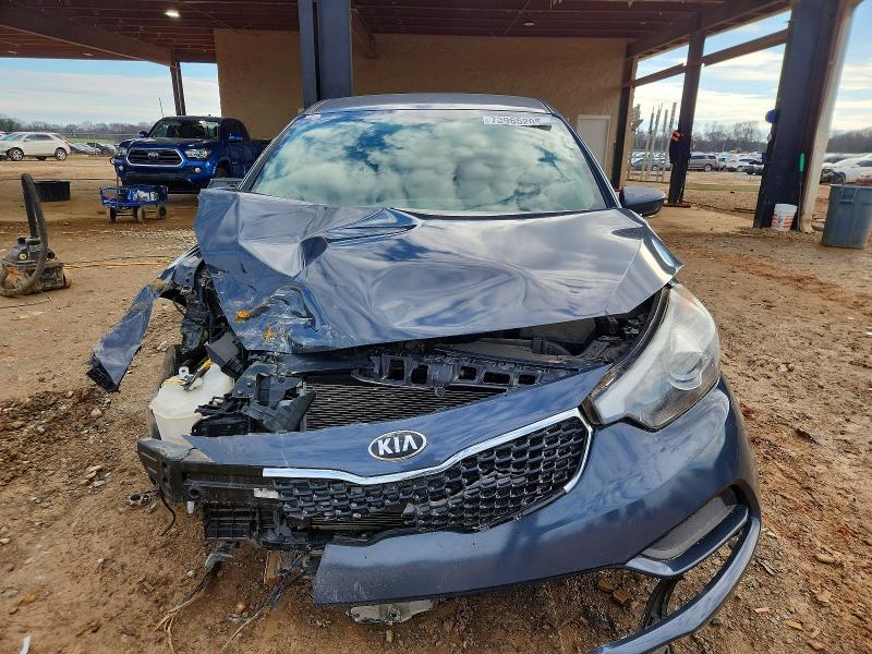Photo 5 from auction – 2016 KIA FORTE LX with VIN KNAFK4A60G5570024