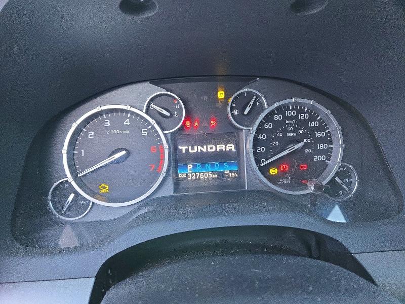 Photo 9 from auction – 2015 TOYOTA TUNDRA with VIN 5TFDY5F12FX477164