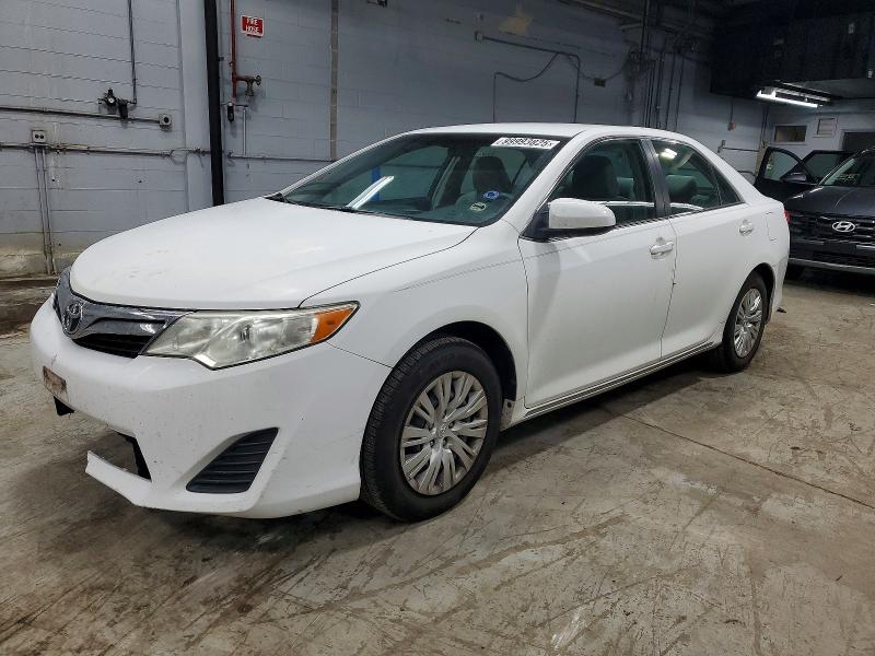 TOYOTA CAMRY BASE 2012 مع رقم تعريف المركبة 4T1BF1FK0CU534758 - صورة من المزاد