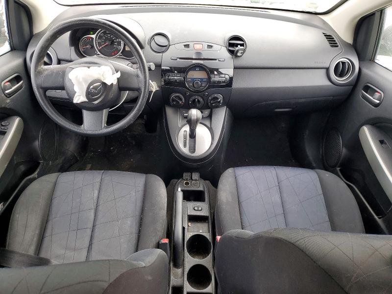 Photo 8 from auction – 2011 MAZDA MAZDA2 with VIN JM1DE1HY4B0117098