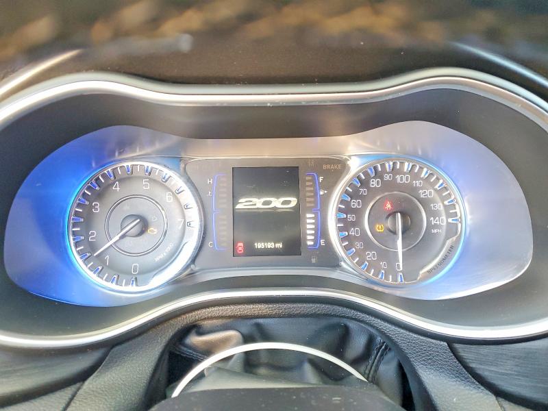 Photo 9 from auction – 2016 CHRYSLER 200 LIMITE with VIN 1C3CCCAB9GN183423