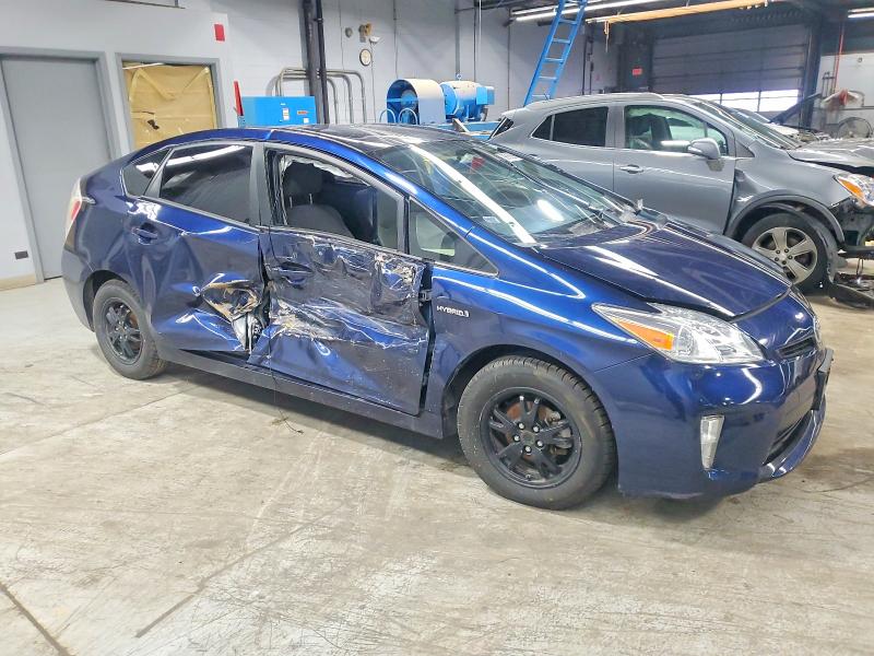 Photo 4 from auction – 2013 TOYOTA PRIUS with VIN JTDKN3DU7D1648489