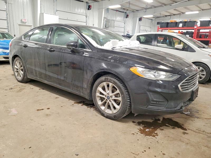 Photo 4 from auction – 2019 FORD FUSION with VIN 3FA6P0HD4KR218920