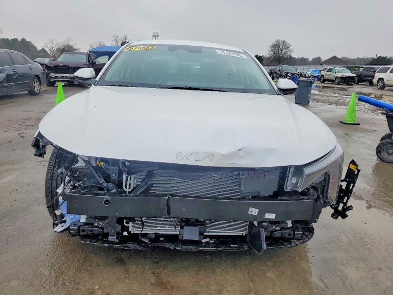 Photo 5 from auction – 2025 KIA K4 with VIN 3KPFT4DE7SE209907