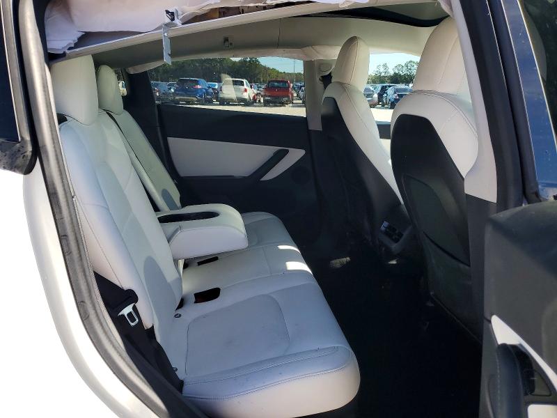 Photo 11 from auction – 2020 TESLA MODEL Y with VIN 5YJYGDEE2LF018970