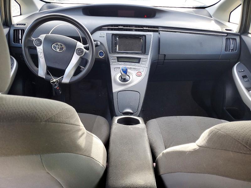 Photo 8 from auction – 2013 TOYOTA PRIUS with VIN JTDKN3DU4D1652239