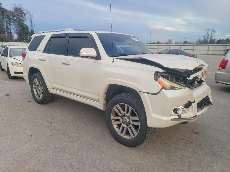 Photo 4 from auction – 2013 TOYOTA 4RUNNER with VIN JTEBU5JR0D5119291