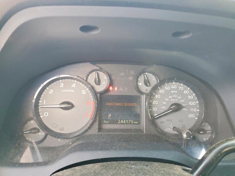 Photo 9 from auction – 2014 TOYOTA TUNDRA with VIN 5TFUM5F16EX051634