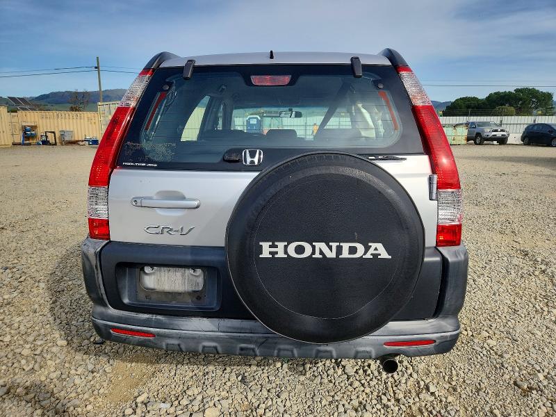 Photo 6 from auction – 2005 HONDA CR-V with VIN JHLRD78565C046395
