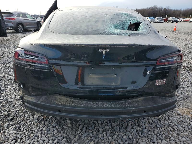 Photo 6 from auction – 2022 TESLA MODEL S with VIN 5YJSA1E62NF472623