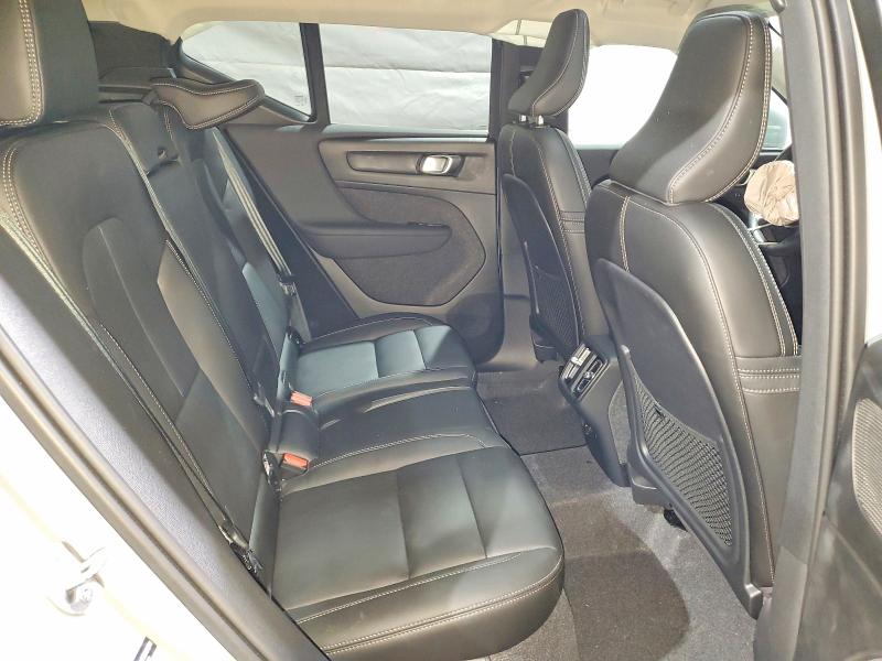Photo 11 from auction – 2025 VOLVO XC40 with VIN YV4L12UJ0S2551073