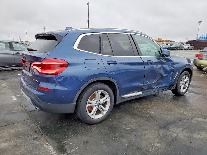Photo 3 from auction – 2019 BMW X3 XDRIVE3 with VIN 5UXTR9C5XKLR09975
