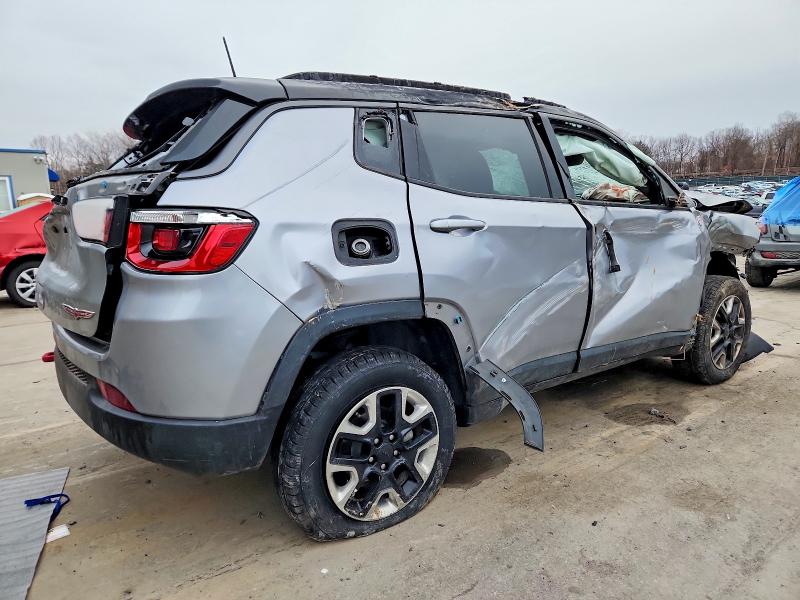 Photo 3 from auction – 2017 JEEP COMPASS TR with VIN 3C4NJDDB5HT624073
