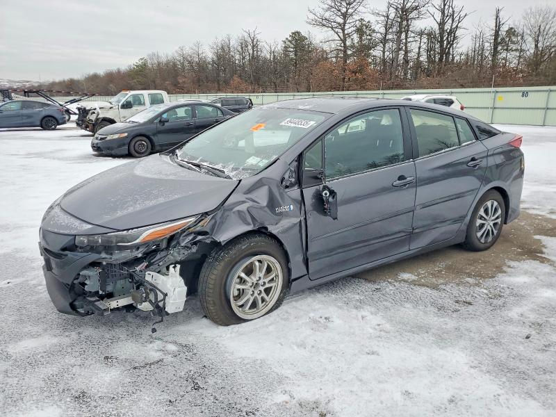 Photo 1 from auction – 2021 TOYOTA PRIUS PRIM with VIN JTDKAMFP1M3190140