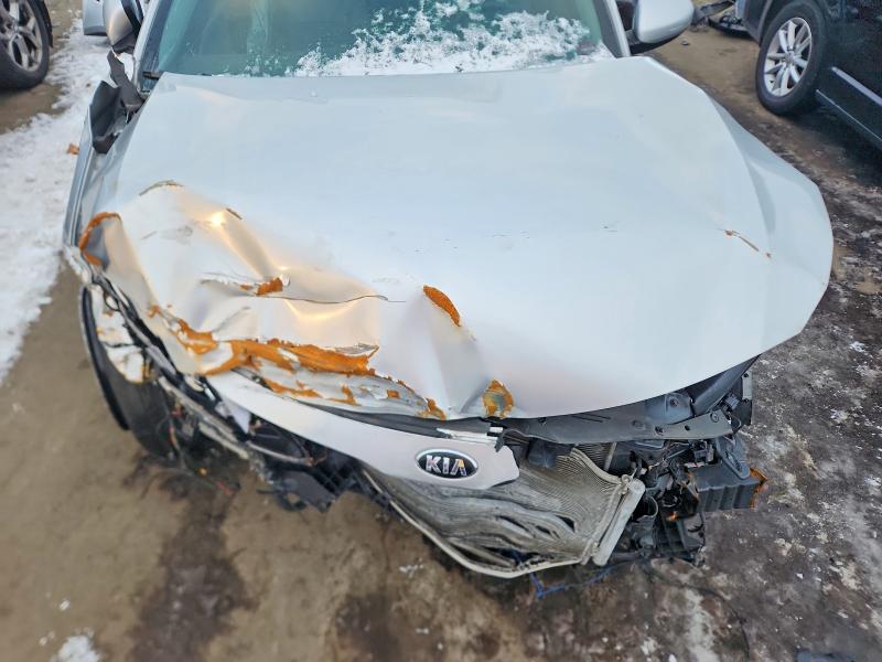 Photo 11 from auction – 2015 KIA OPTIMA EX with VIN 5XXGN4A75FG382634