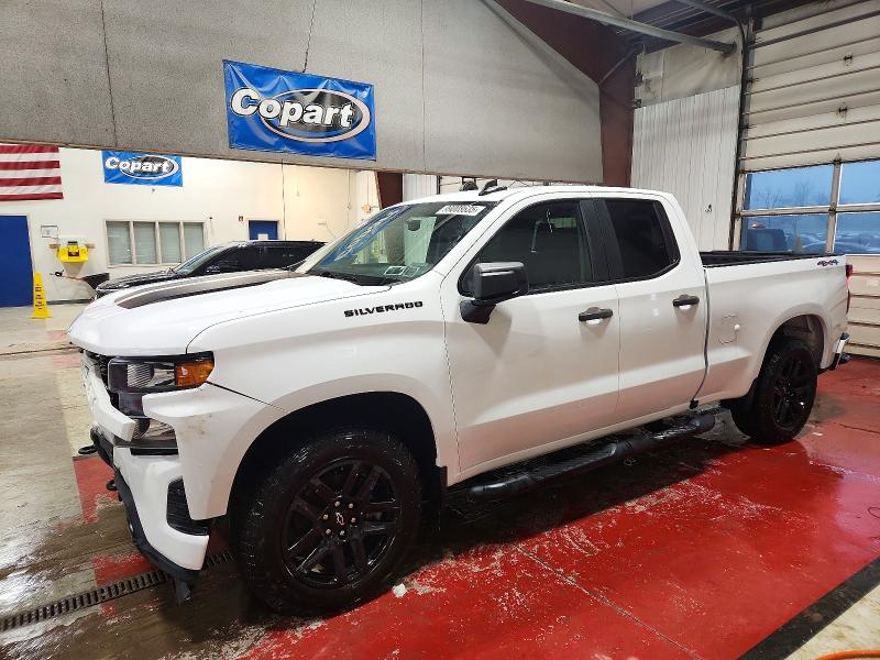 CHEVROLET SILVERADO 2021 with VIN 1GCRYBEK6MZ301086 - Photo from auction