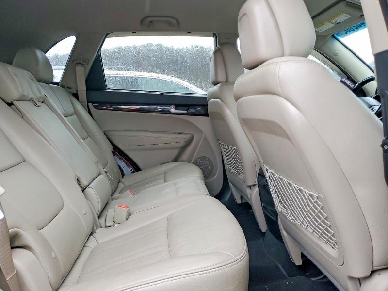 Photo 11 from auction – 2015 KIA SORENTO LX with VIN 5XYKT3A63FG653252
