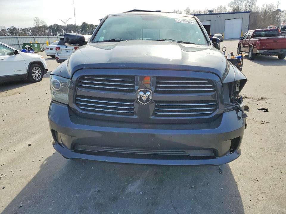 Photo 5 from auction – 2014 RAM 1500 with VIN 1C6RR7UT1ES290746