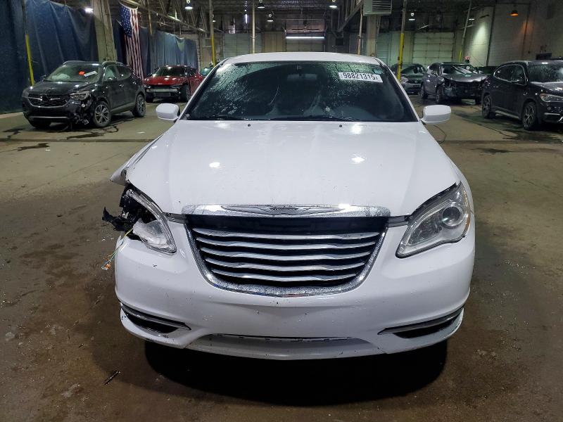 Photo 5 from auction – 2014 CHRYSLER 200 with VIN 1C3CCBAB2EN208248