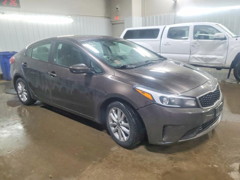 Photo 4 from auction – 2017 KIA FORTE LX with VIN 3KPFL4A74HE145937