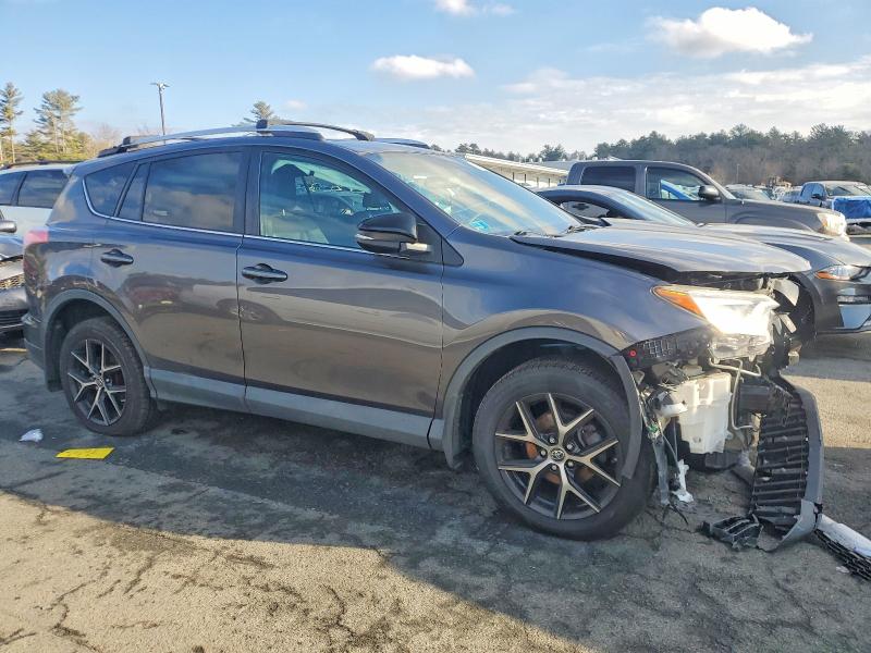 Photo 4 from auction – 2016 TOYOTA RAV4 SE with VIN 2T3JFREV7GW491765