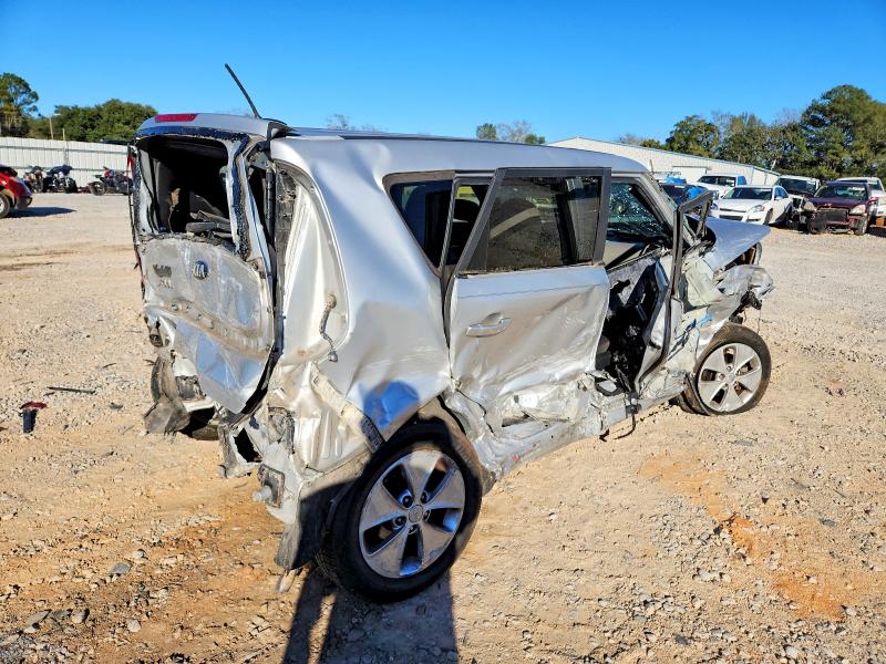 Photo 3 from auction – 2016 KIA SOUL with VIN KNDJN2A21G7841716
