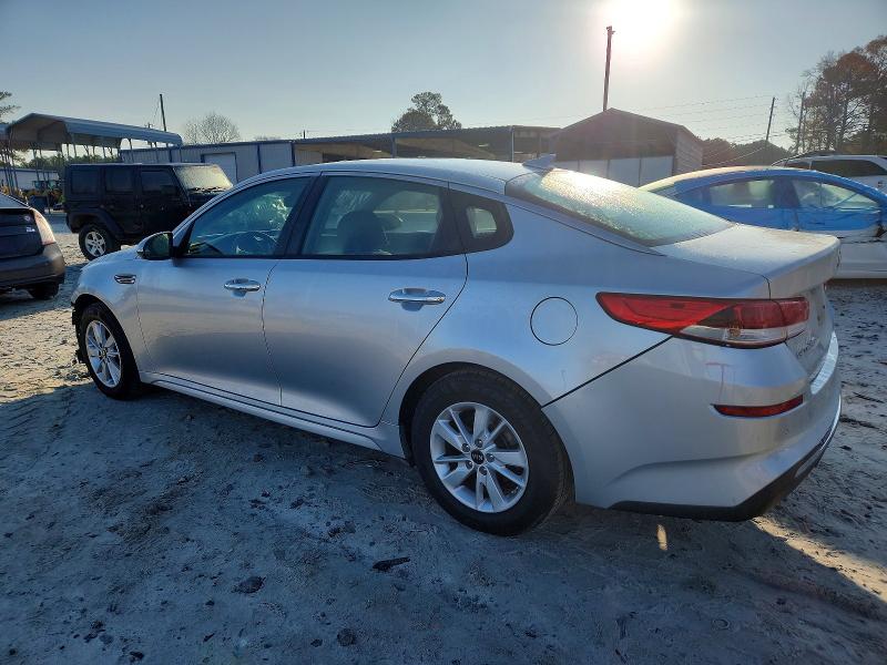 Photo 2 from auction – 2019 KIA OPTIMA with VIN 5XXGT4L34KG284172