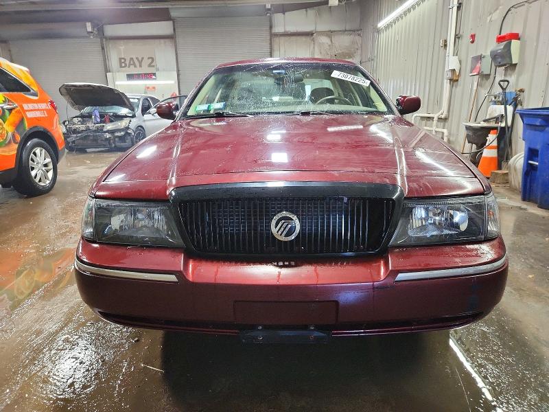 Photo 5 from auction – 2005 MERCURY GRAND MARQ with VIN 2MEFM74W85X670683