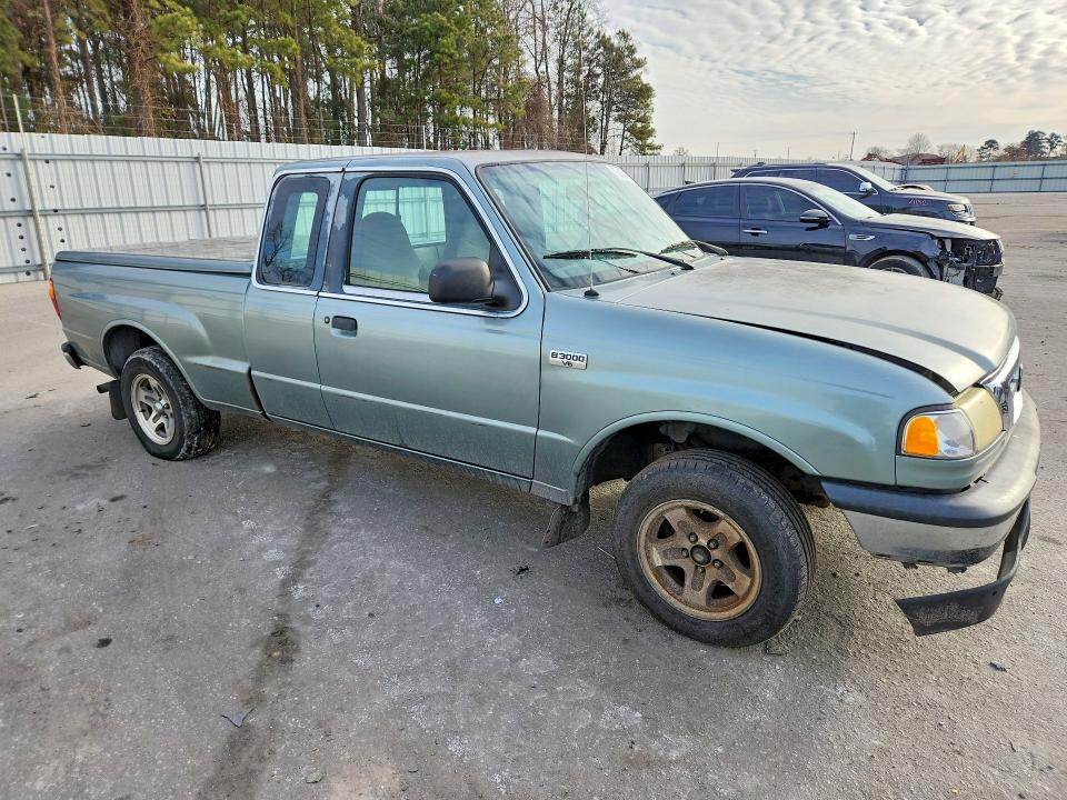 Photo 4 from auction – 2003 MAZDA B3000 with VIN 4F4YR46V33TM12278