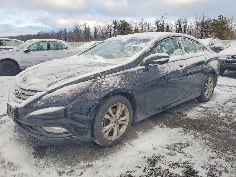HYUNDAI SONATA SE 2011 with VIN 5NPEC4AC5BH030825 - Photo from auction
